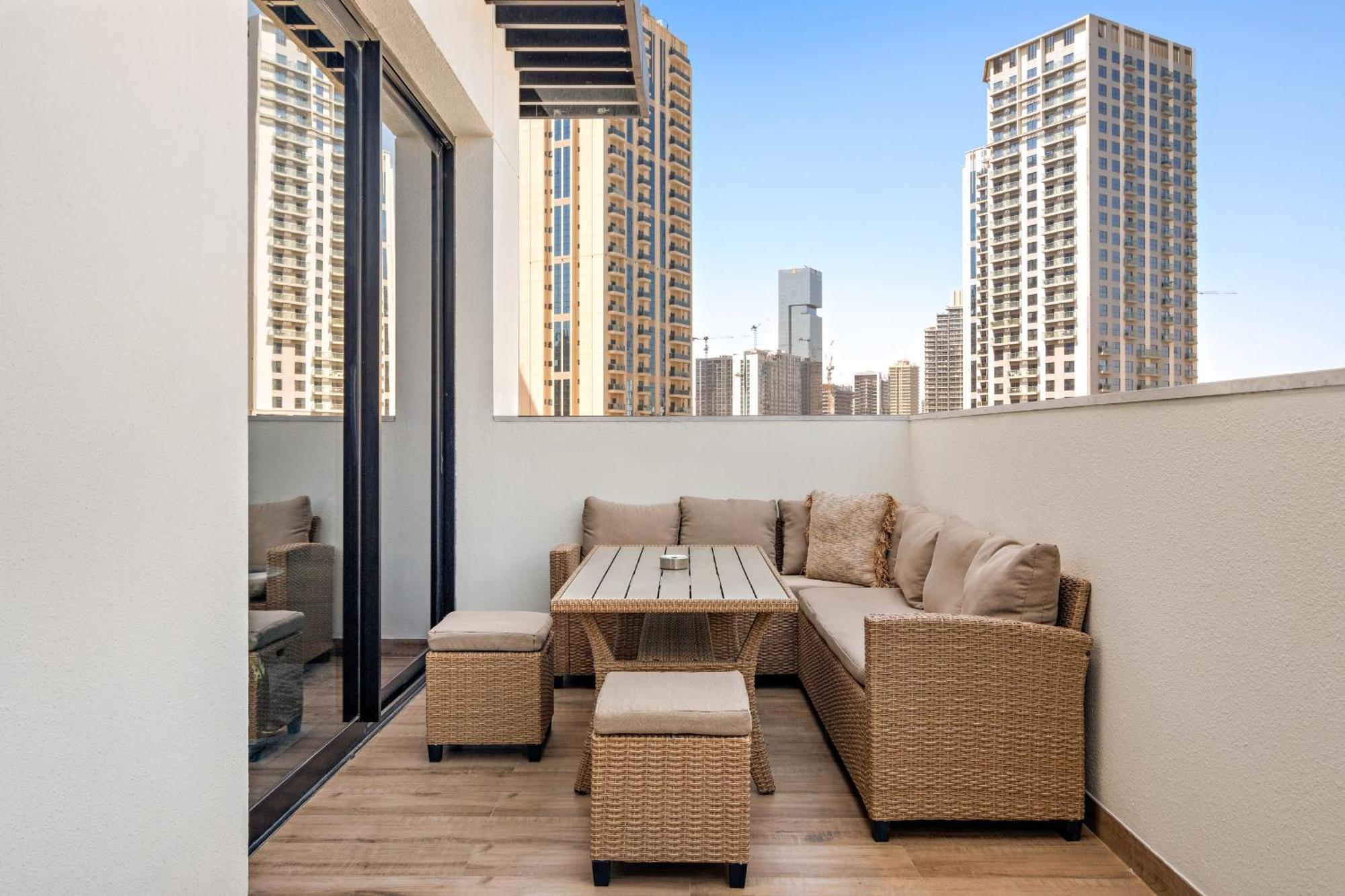 Apartment Vayk - Elegant One Bd In Jumeirah Village Circle Dubai
