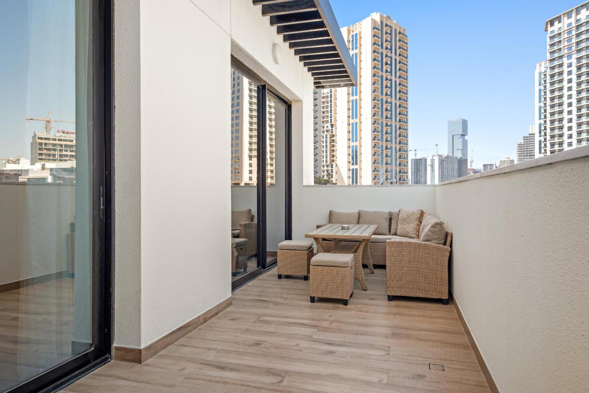 Apartment Vayk - Elegant One Bd In Jumeirah Village Circle
